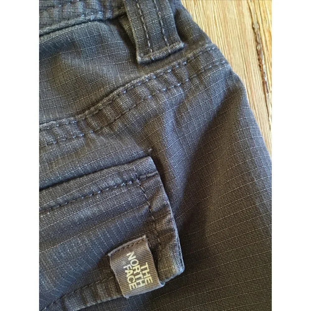 The North Face Mens W36 Hiking Cargo Shorts Textured Gray Cotton Sorona Triexta
